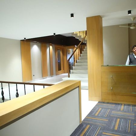 Hotel Rajmahal โมราดาบัด ภายนอก รูปภาพ