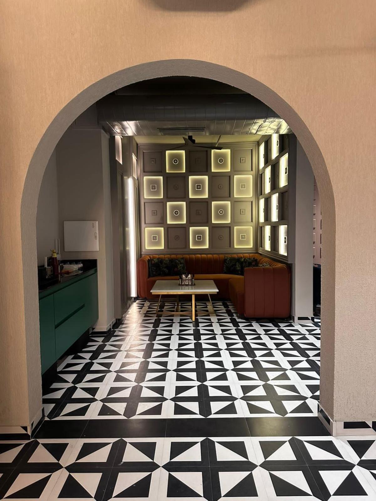 Hotel Rajmahal โมราดาบัด ภายนอก รูปภาพ
