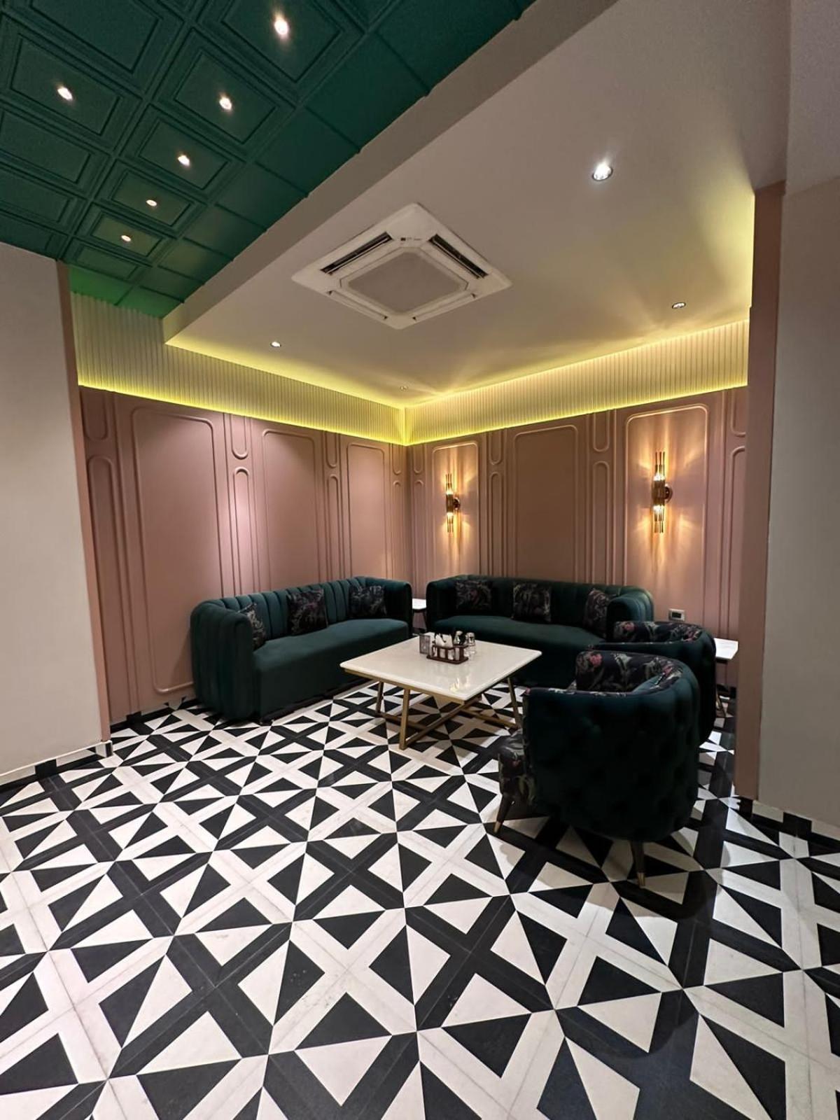 Hotel Rajmahal โมราดาบัด ภายนอก รูปภาพ