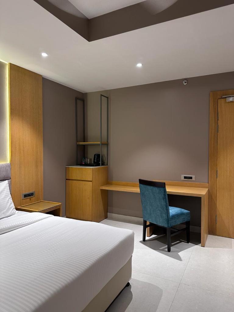 Hotel Rajmahal โมราดาบัด ภายนอก รูปภาพ