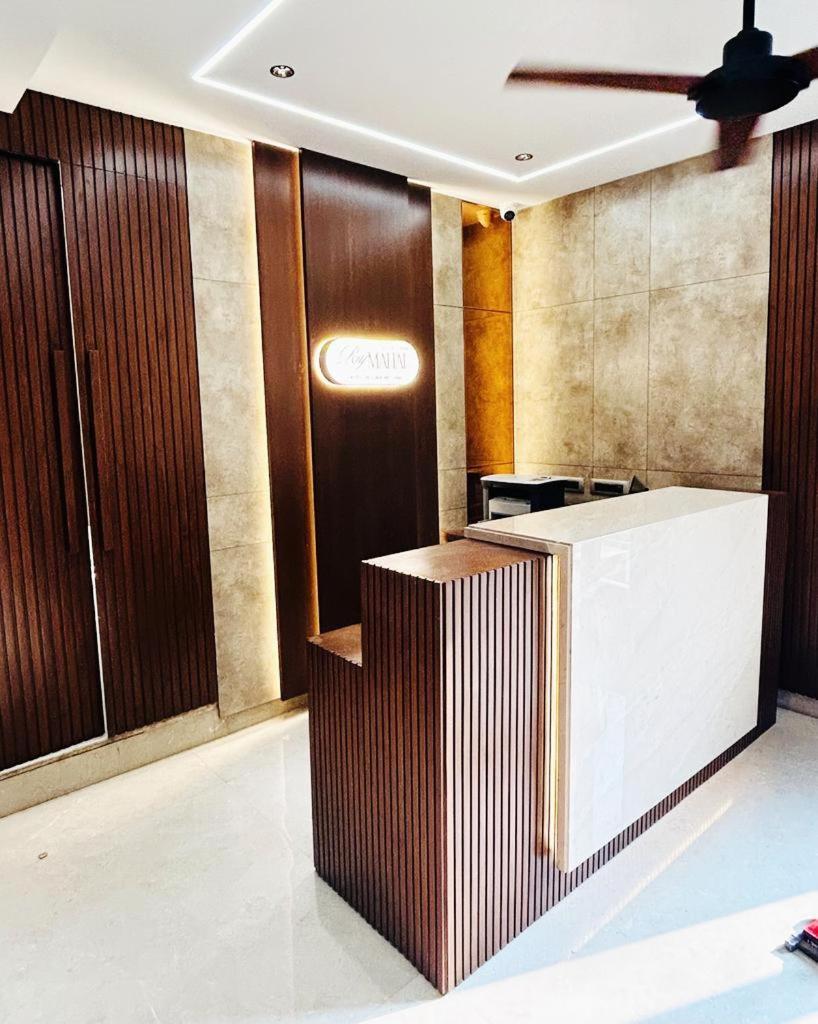 Hotel Rajmahal โมราดาบัด ภายนอก รูปภาพ